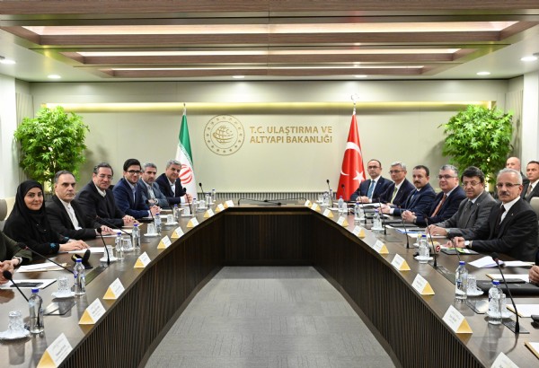 Van-Tahran seferleri yeniden başlıyor! Bakan Uraloğlu tarih verdi